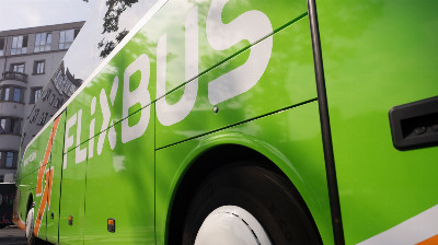 Beitragsbild - Flixbus expandiert