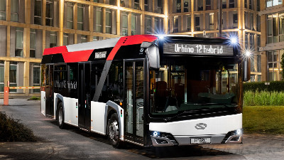 Beitragsbild - Hybridbusse rollen nach Barcelona