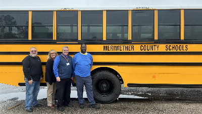 Beitragsbild - Der 1.000. Thomas Built Schulbus für Meriwether County